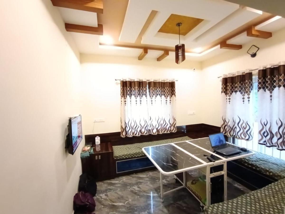 Rose Garden Enclave For Families & Executives Bed & Breakfast Ooty Exterior foto