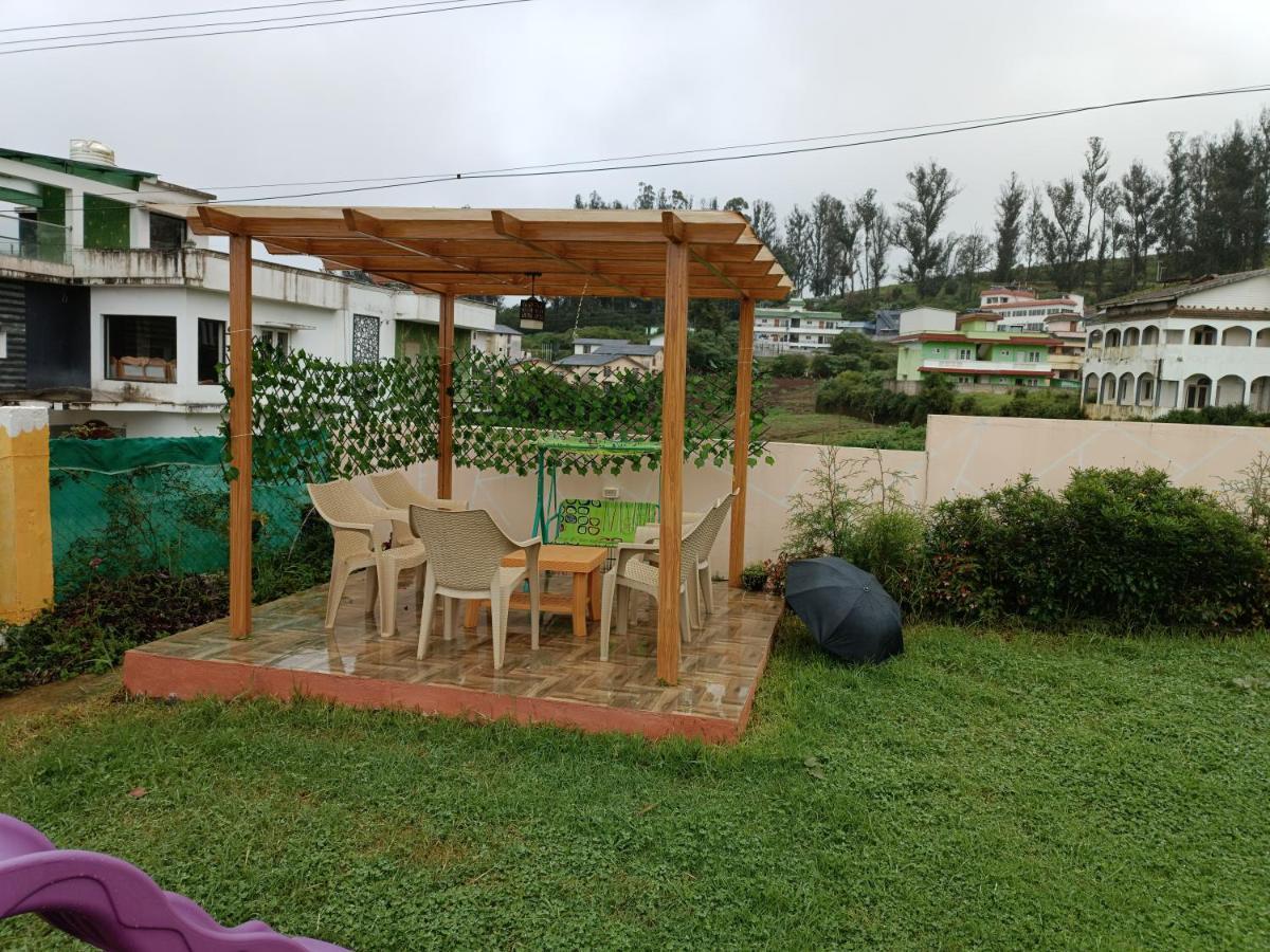 Rose Garden Enclave For Families & Executives Bed & Breakfast Ooty Exterior foto