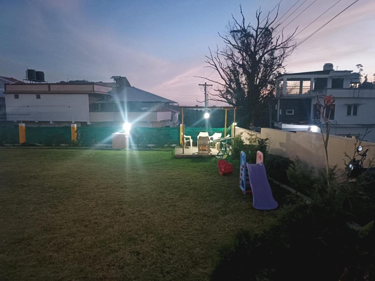 Rose Garden Enclave For Families & Executives Bed & Breakfast Ooty Exterior foto