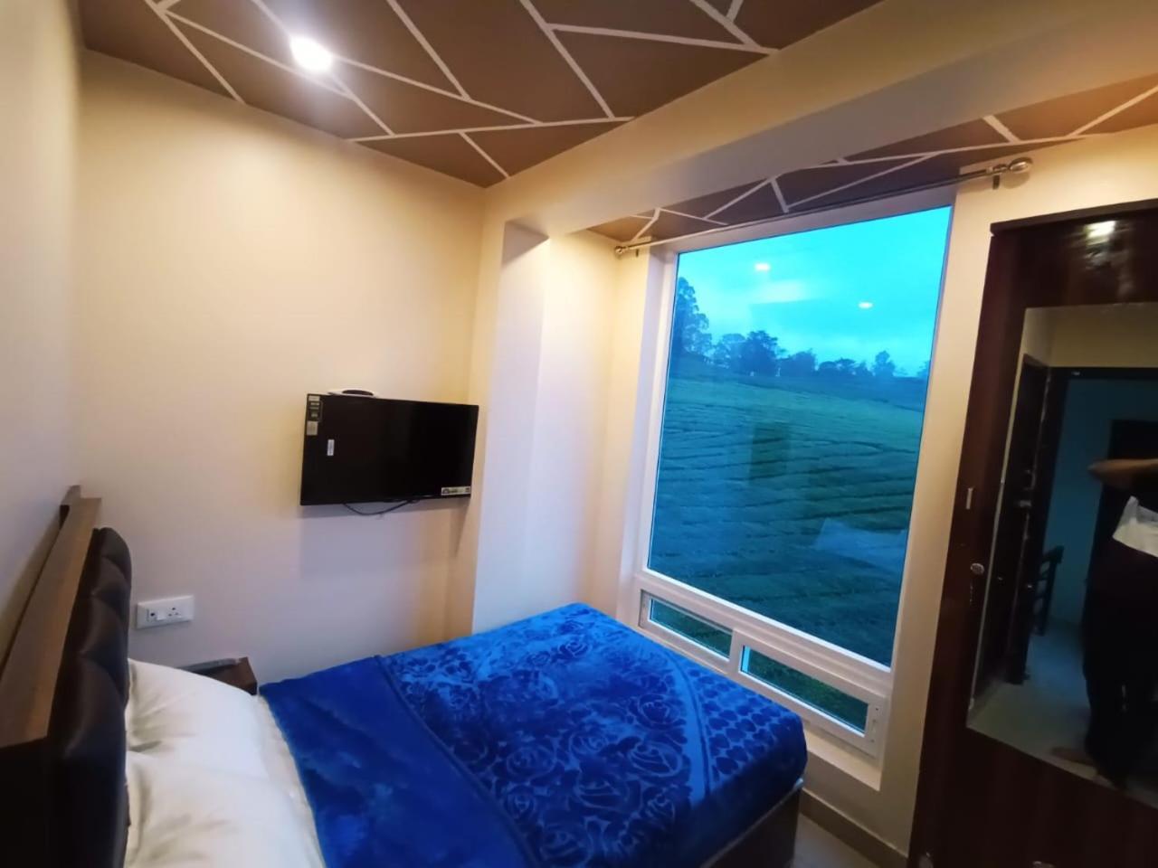 Rose Garden Enclave For Families & Executives Bed & Breakfast Ooty Exterior foto