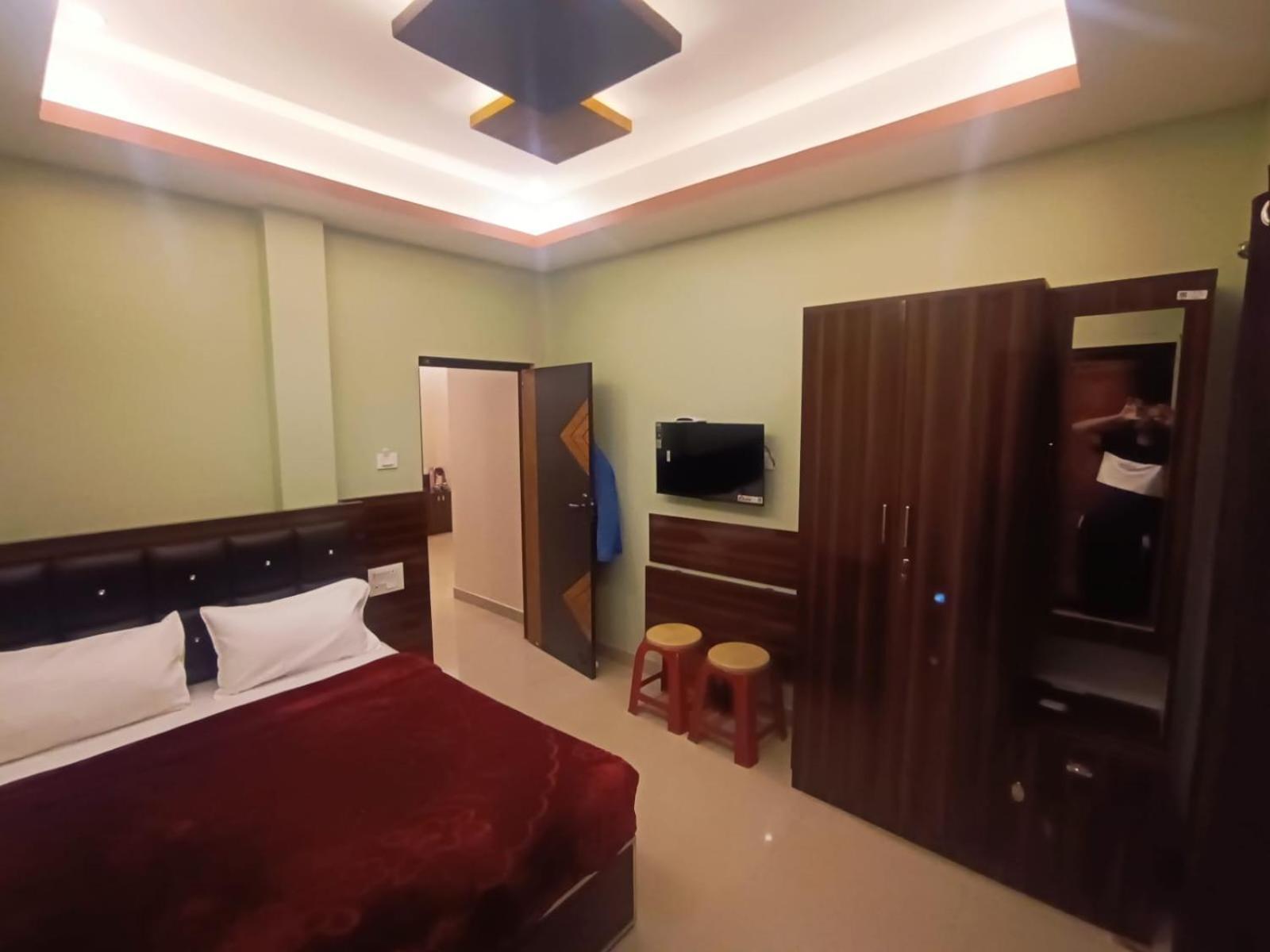 Rose Garden Enclave For Families & Executives Bed & Breakfast Ooty Exterior foto