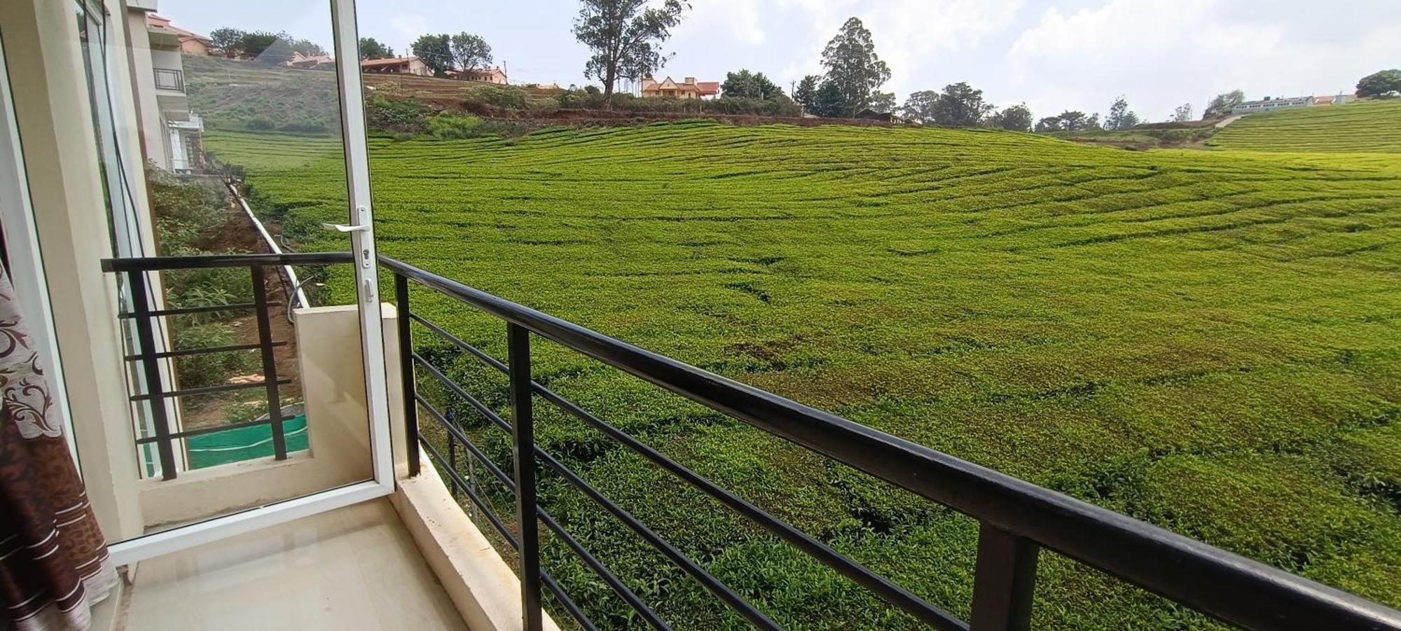Rose Garden Enclave For Families & Executives Bed & Breakfast Ooty Exterior foto